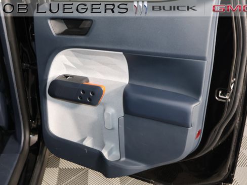 Used 2022 Ford Maverick XLT image 16