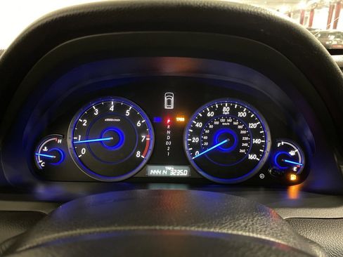 Used 2011 Honda Crosstour EX-L image 12