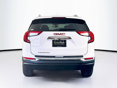Used 2023 GMC Terrain SLT image 7