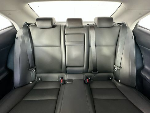 Used 2016 Lexus IS 300 AWD w/ Premium Package image 13