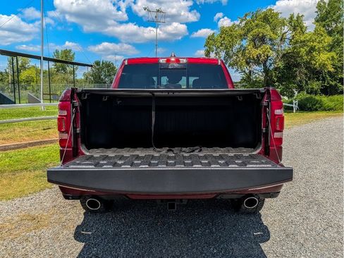 Used 2022 RAM 1500 Limited w/ Body Color Bumper Group AWD/4WD image 7