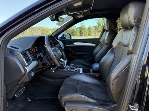 Used 2020 Audi SQ5 Premium Plus w/ Premium Plus Package image 33