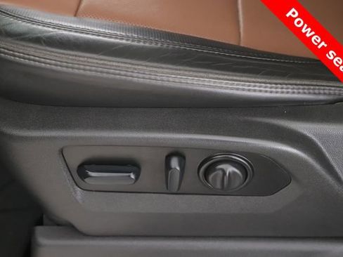 Used 2022 Chevrolet Silverado 1500 High Country w/ Safety Package II image 19