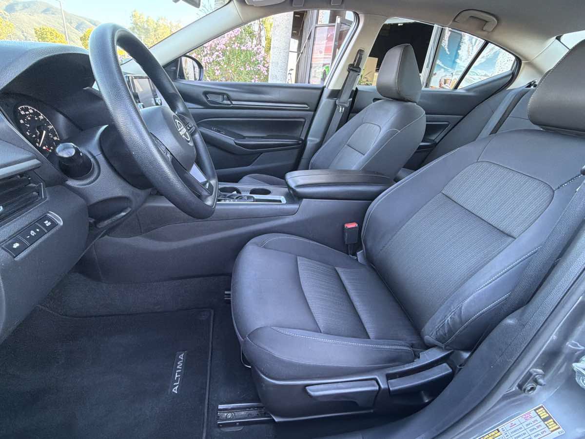 Used 2024 Nissan Altima 2.5 S FWD image 18