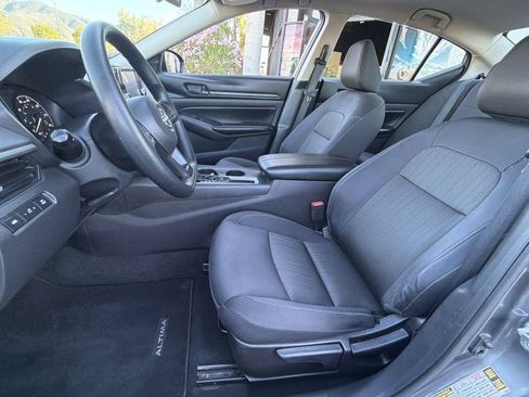 Used 2024 Nissan Altima 2.5 S FWD image 18