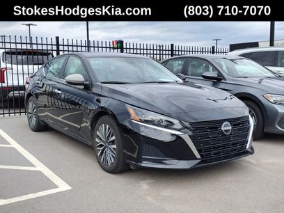 Used 2025 Nissan Altima 2.5 SV