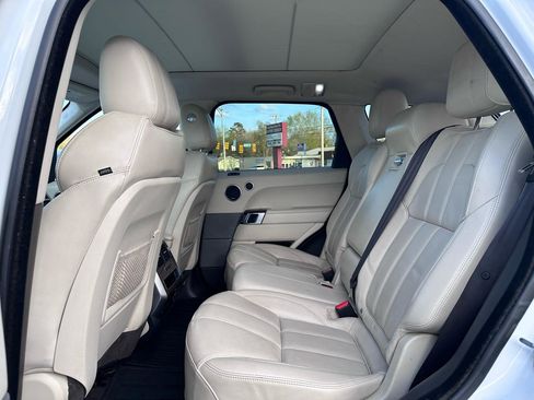 Used 2014 Land Rover Range Rover Sport HSE image 15