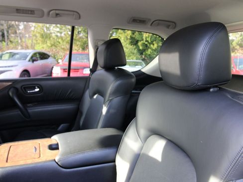 Used 2021 Nissan Armada SL w/ Captain's Chairs Package image 27