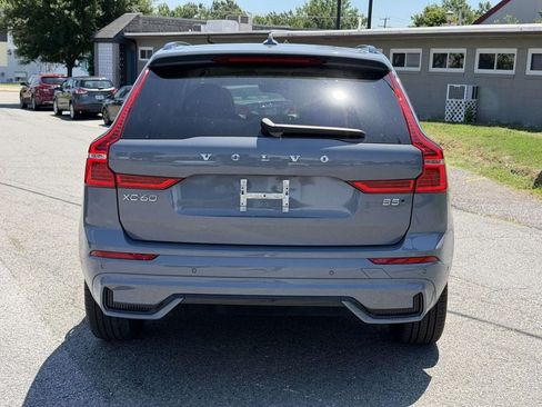 Used 2024 Volvo XC60 B5 Plus AWD/4WD image 21