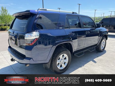 Used 2022 Toyota 4Runner SR5 Premium w/ Moonroof Package AWD/4WD image 20