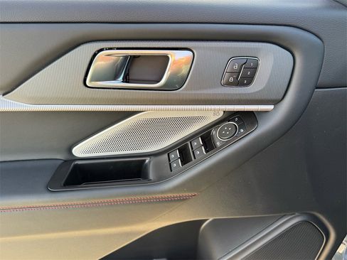 New 2026 Ford Explorer ST w/ Sun And Sound Package image 9