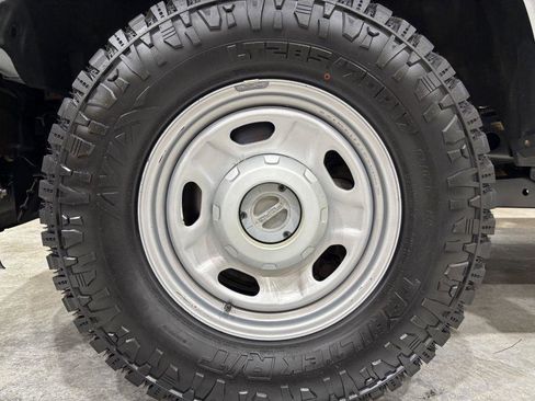 Used 2017 Ford F250 XL w/ Power Equipment Group image 26