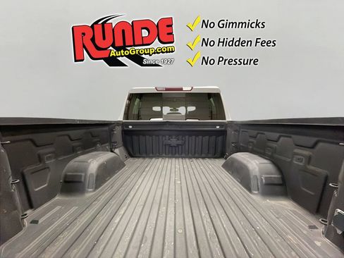 Used 2020 Chevrolet Silverado 1500 LTZ w/ LTZ Plus Package AWD/4WD image 15