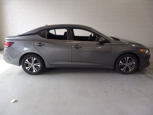Used 2023 Nissan Sentra SV FWD image 2