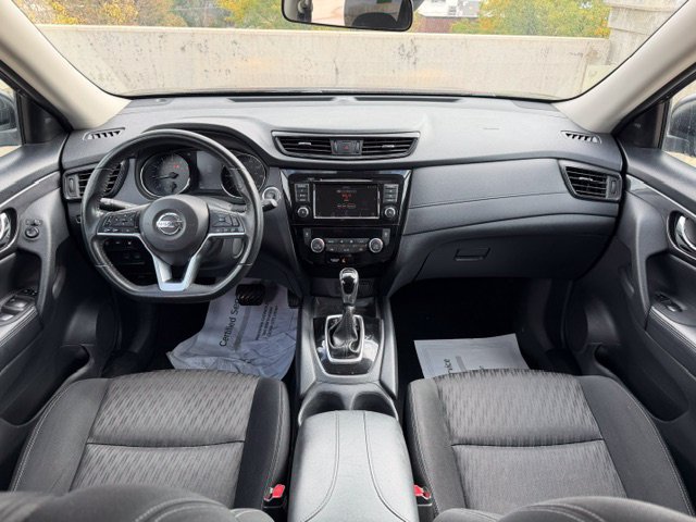 Used 2019 Nissan Rogue SV FWD image 15