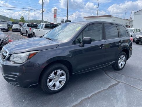 Used 2018 Subaru Forester 2.5i image 4