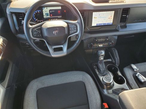 Used 2022 Ford Bronco Big Bend image 11