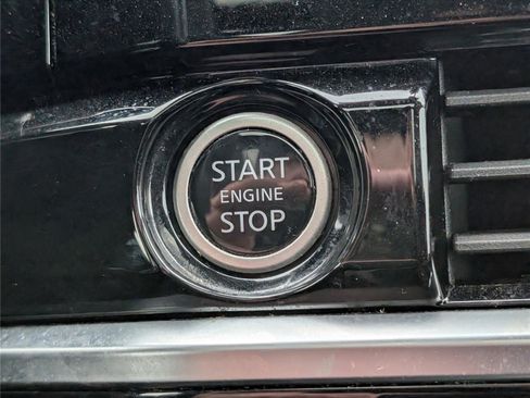 Used 2022 Nissan Pathfinder SL w/ SL Premium Package image 30