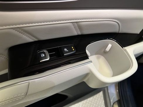 Used 2025 Kia Sorento SX Prestige image 55