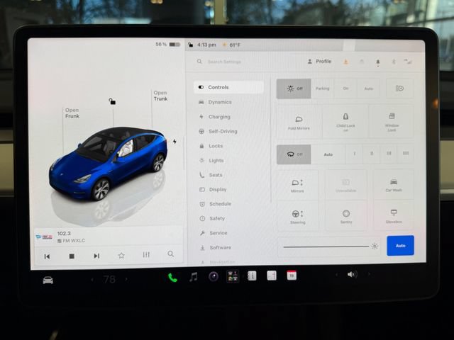Used 2023 Tesla Model Y Long Range AWD/4WD image 29