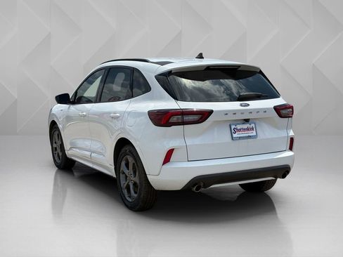 Used 2023 Ford Escape ST-Line FWD image 7