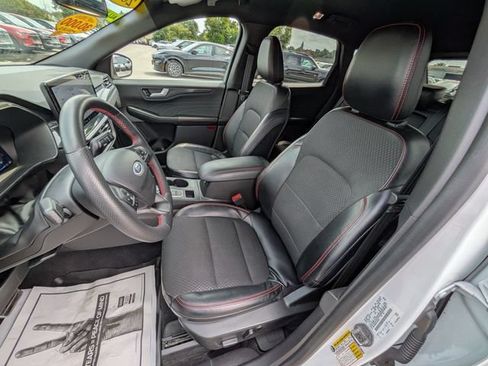 Certified 2023 Ford Escape ST-Line Select w/ Tech Pack #2 AWD/4WD image 7