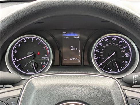 Used 2024 Toyota Camry LE image 11