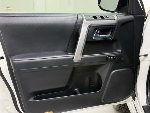 Used 2020 Toyota 4Runner Limited RWD image 72