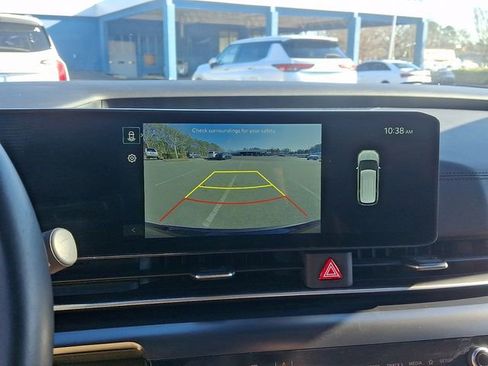 Used 2025 Kia Carnival image 20