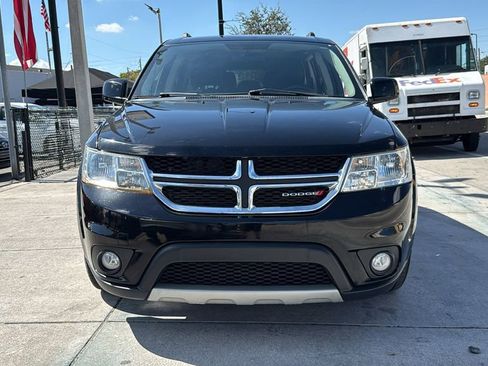 Used 2017 Dodge Journey SXT w/ Comfort/Convenience Group image 16