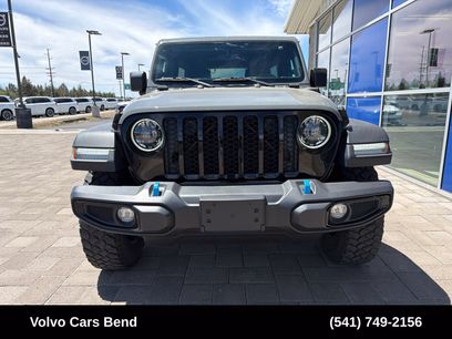Used 2023 Jeep Wrangler Unlimited w/ 8.4" Radio Group