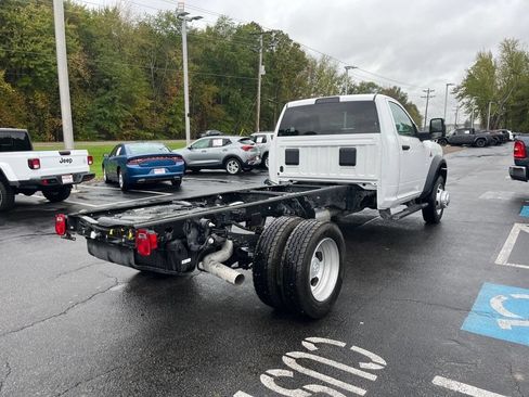 New 2025 RAM 5500 Tradesman AWD/4WD image 4