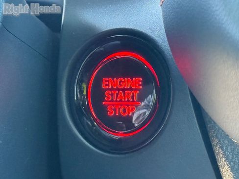 Certified 2025 Honda HR-V Sport image 27