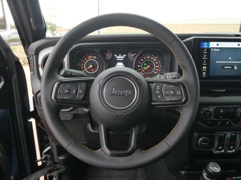 Used 2024 Jeep Wrangler Sport S image 19