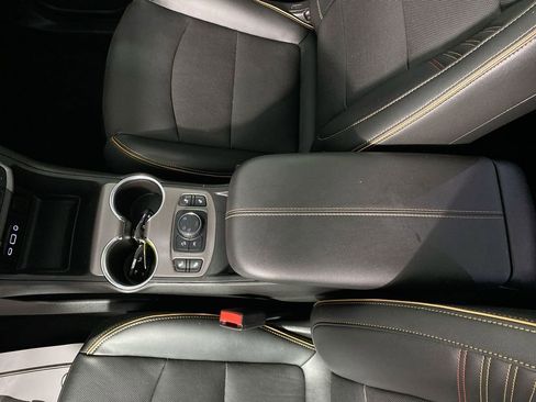 Certified 2024 GMC Terrain AT4 w/ Infotainment Package II AWD/4WD image 20
