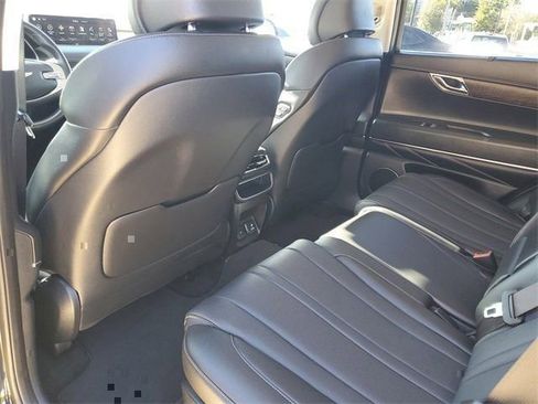 Used 2024 Genesis GV80 3.5T AWD/4WD image 32