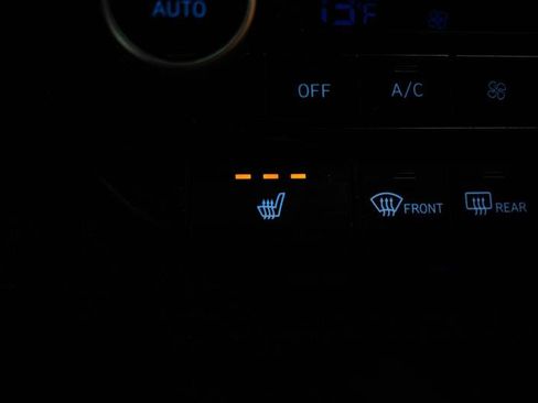 Used 2023 Hyundai Elantra Limited FWD image 22
