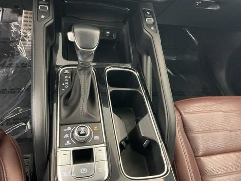 Used 2024 Kia Telluride SX Prestige AWD/4WD image 21