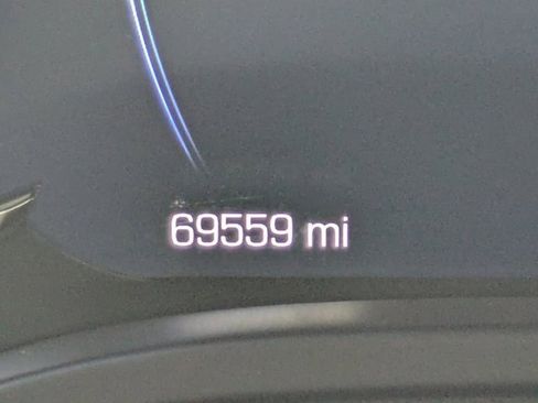 Used 2016 Cadillac Escalade Premium image 24