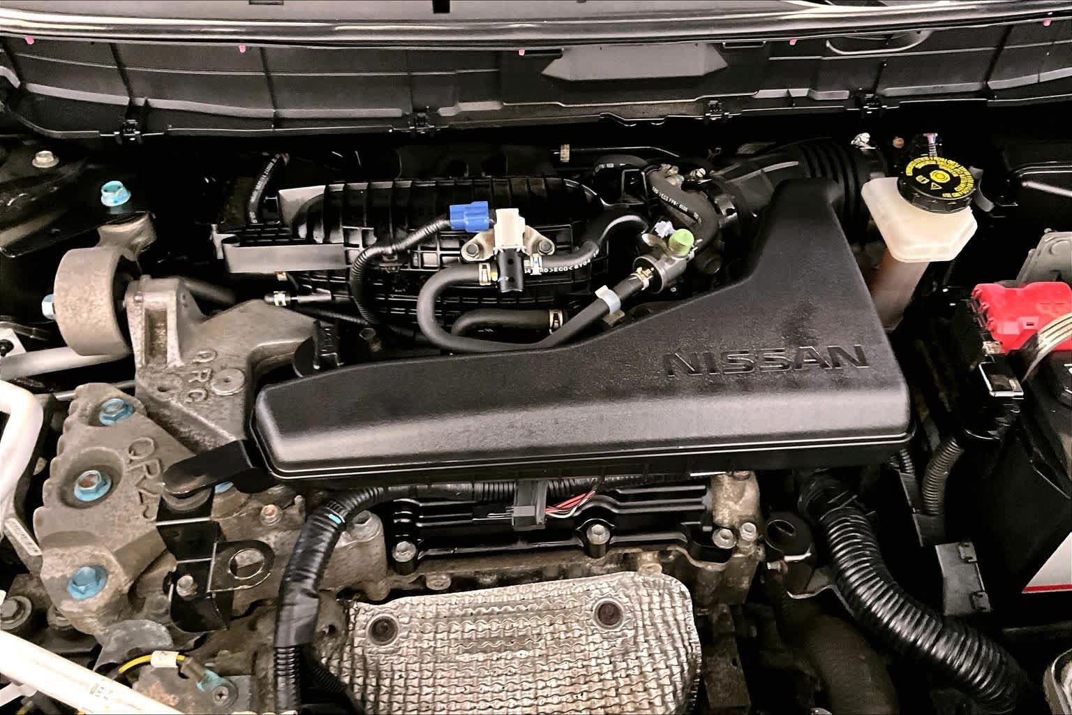 Used 2017 Nissan Rogue SV AWD/4WD image 31