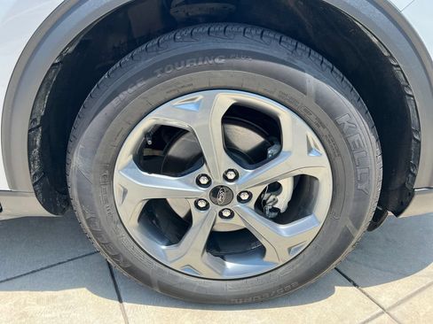 Used 2025 Ford Escape ST-Line FWD image 5