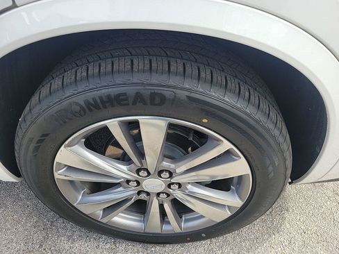 Used 2022 Cadillac XT6 Premium Luxury image 21