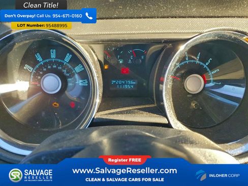 Used 2010 Ford Mustang Convertible image 12