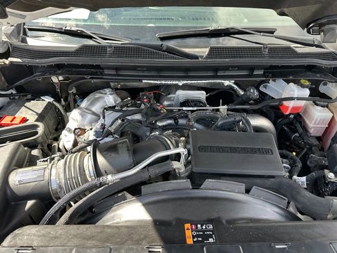 Used 2024 Chevrolet Silverado 2500 LT AWD/4WD image 34
