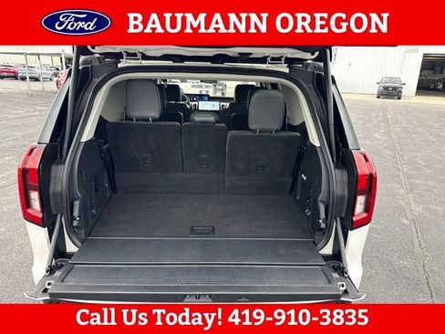 Used 2025 Ford Expedition Active AWD/4WD image 4