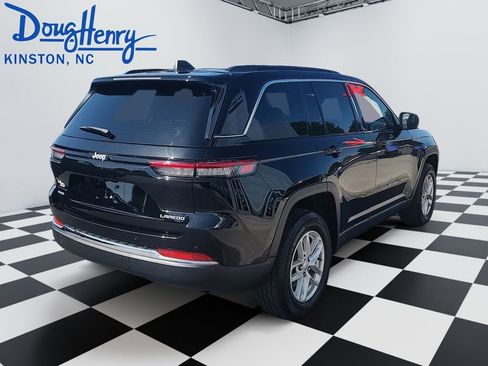 Used 2024 Jeep Grand Cherokee Laredo X w/ Luxury Tech Group I AWD/4WD image 5