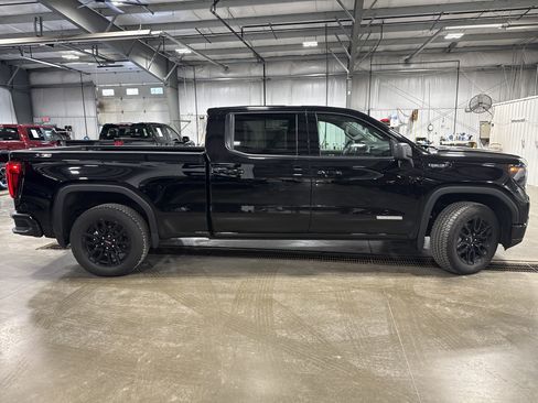 Used 2025 GMC Sierra 1500 Elevation AWD/4WD image 2