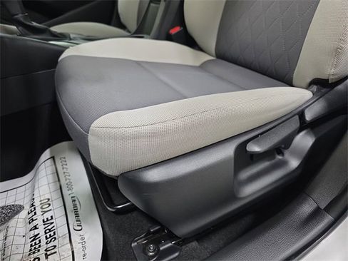 Used 2023 Toyota Corolla LE image 28