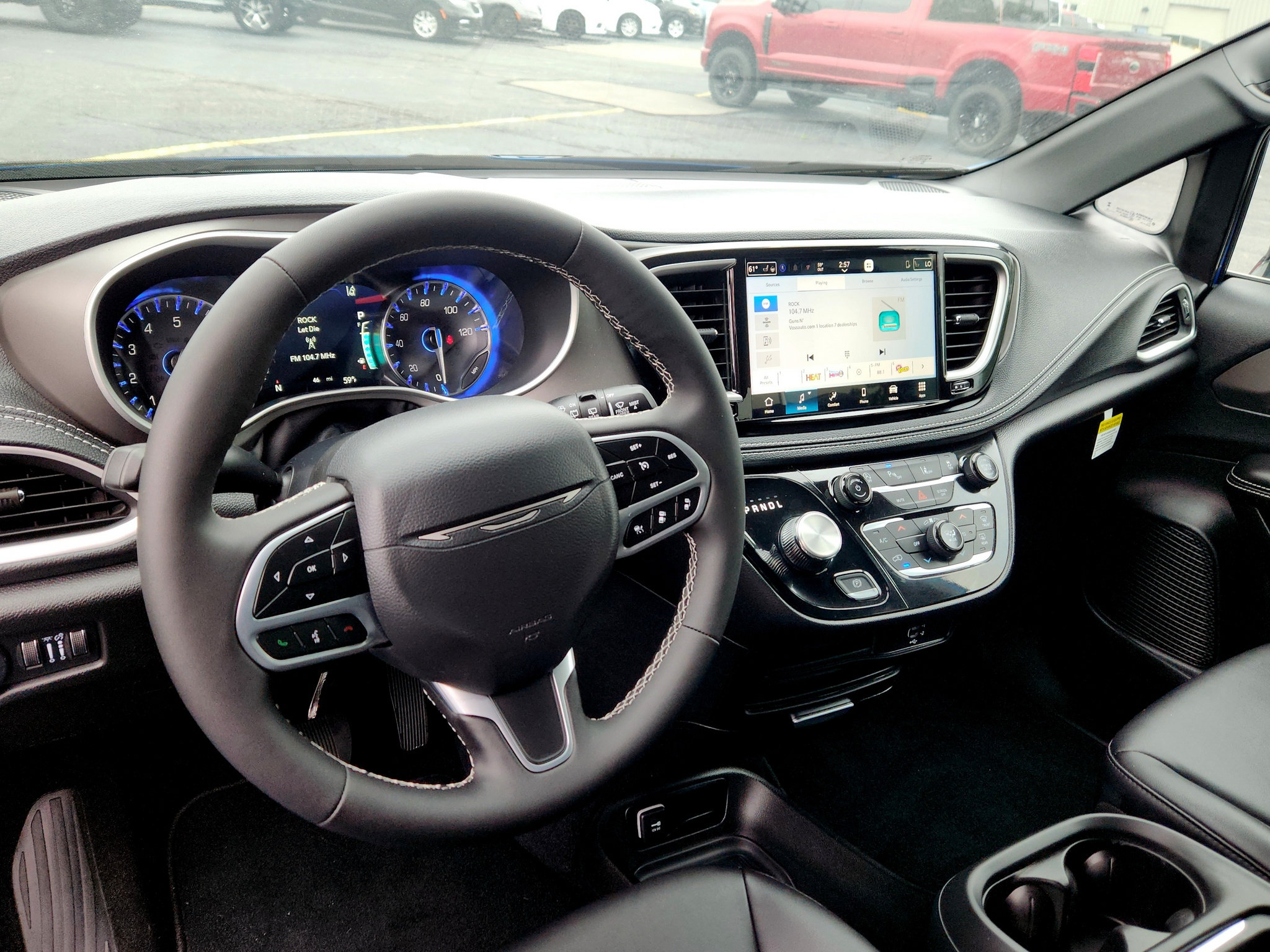 New 2027 Chrysler Pacifica Select FWD image 32