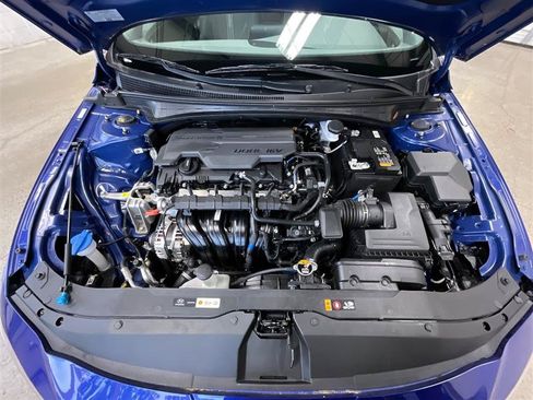 Used 2024 Hyundai Elantra SEL w/ Convenience Package FWD image 32